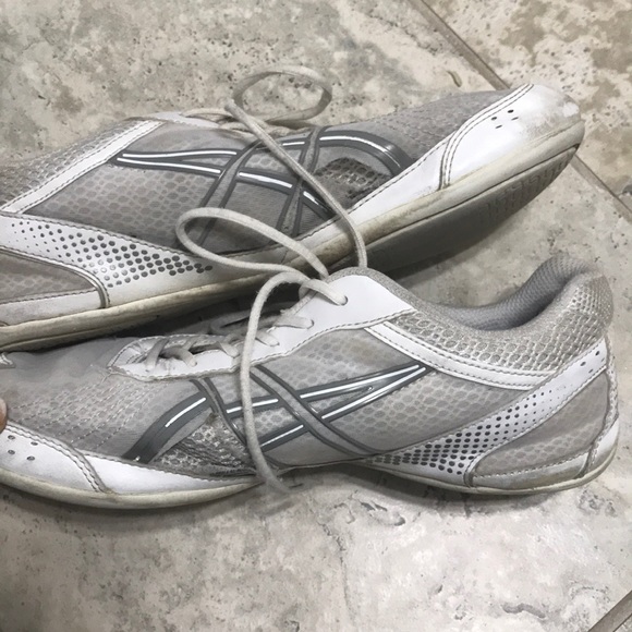 asics tiger cheerleading shoes